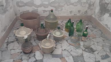 N.6damigiane+8bottiglioni da 5 e 2 lt anche vintag