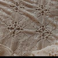 copriletto all’uncinetto fatto a mano