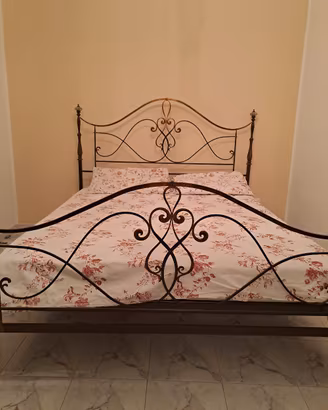 Letto Matrimoniale  in ferro battuto