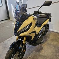 Xadv 750 desert