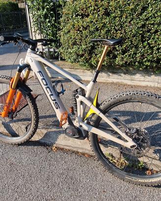 bici elettrica focus sam 6.9