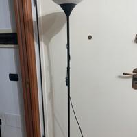 Lampadario da terra