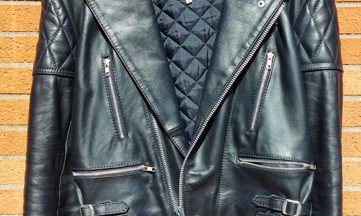 Giacca moto in pelle nera