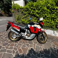 Africa Twin 750 rd04