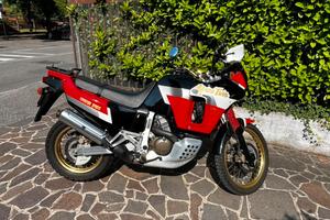 Africa Twin 750 rd04