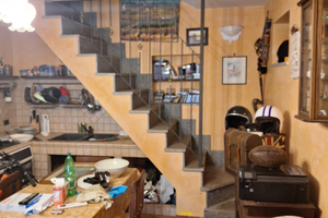 Casa e terreno edificabile