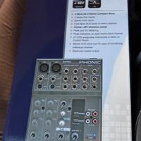 Mixer -consolle- amplificatore split