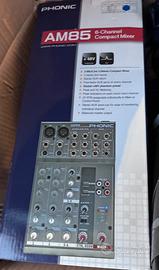 Mixer -consolle- amplificatore split