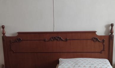 GRATIS Camera da letto anni 60, ripiani in marmo