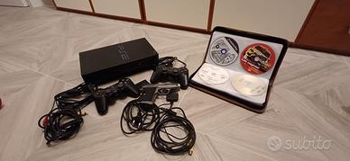 Play Station 2 con giochi e accessori