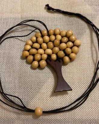 Collana in legno con albero della vita