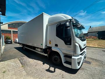 IVECO EUROCARGO 120-210 FURGONATO 4X2