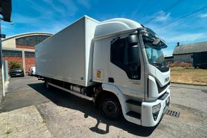 IVECO EUROCARGO 120-210 FURGONATO 4X2