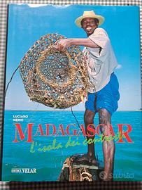 Libro fotografico descrittivo Madagascar