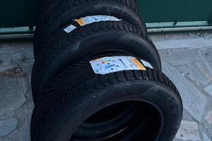 Pirelli 215/60 r17 invernali nuove