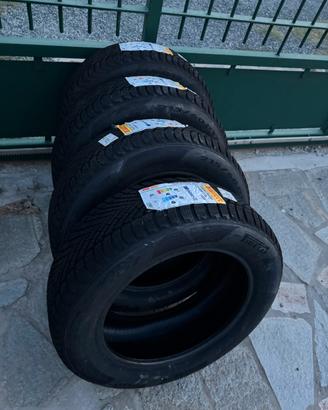 Pirelli 215/60 r17 invernali nuove