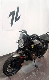 Husqvarna Svartpilen 401