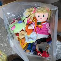 peluches, zainetti peluches e bambolotti