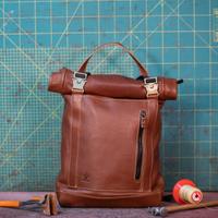 Zaino Artigianale in Cuoio Scuro