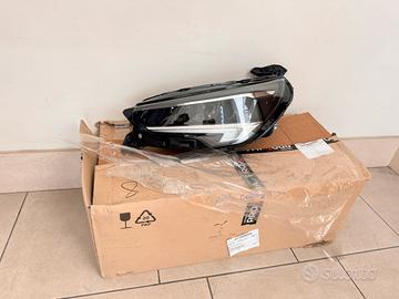 faro anteriore sinistro opel corsa F cod. 35426182