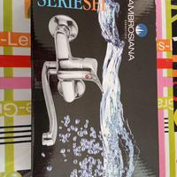 Miscelatore a muro cucina NUOVO!