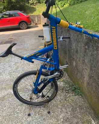 Cannondale 1000 SUPER V + Caad 4 front