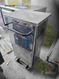 Bidone SPAZZATURA in acciaio inox – con pedale