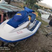 Moto d'acqua - seadoo bombardier