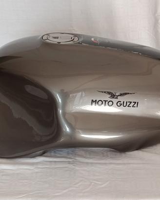 Guzzi V11 Serbatoio