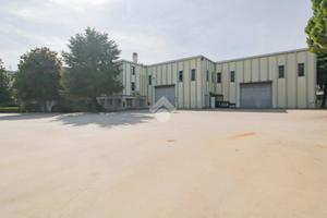 CAPANNONE A SAN GIULIANO MILANESE