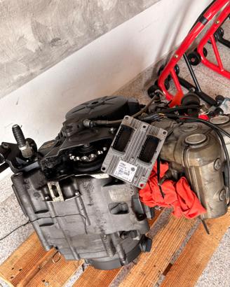 pezzi moto Aprilia shiver 750