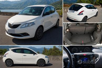 LANCIA YPSILON 1.3 MTJ 95CV – 2017 – FULL OPTIONAL