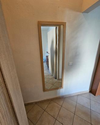 Specchio rettangolare da corridoio 