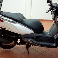 Kymco Downtown 125i - 2013