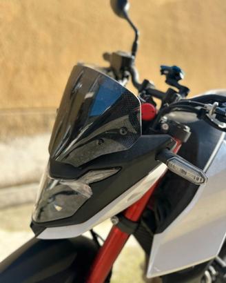 Honda Hornet 750 tagliando fatto e gomme nuove