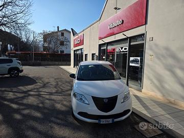 Lancia Ypsilon 1.2 69 CV 5 porte Elefantino