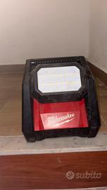Milwaukee M18 Rover – Faro LED portatile