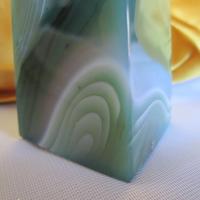 Obelisco in agata verde