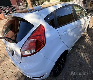 Ford fiesta 2015