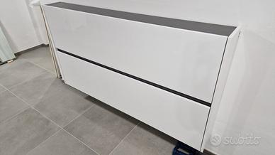 Scarpiera da muro sospesa