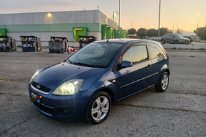 Ford Fiesta 1.4 Diesel GHIA