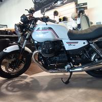 Moto Guzzi V7 Special €5+