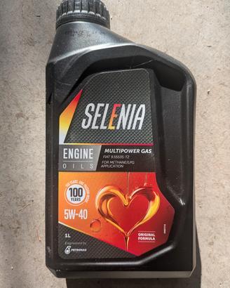 un litro nuovo olio Selenia metano 