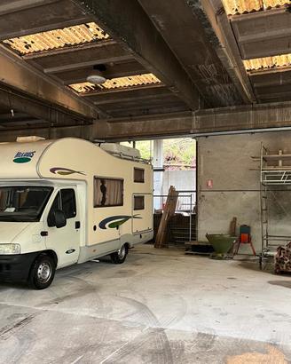 Camper mansardato