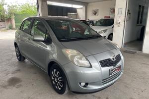 Toyota Yaris 1.3 5 porte Luna Full dal nord Italia