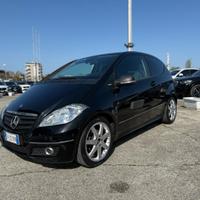 MERCEDES-BENZ A 180 CDI Coupé Special Edition