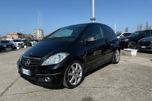 MERCEDES-BENZ A 180 CDI Coupé Special Edition