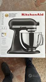 KitchenAid Artisan 4.8L Planetaria nero opaco