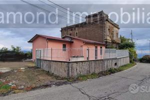 Casa singola con terreno a Puntalazzo di Mascali