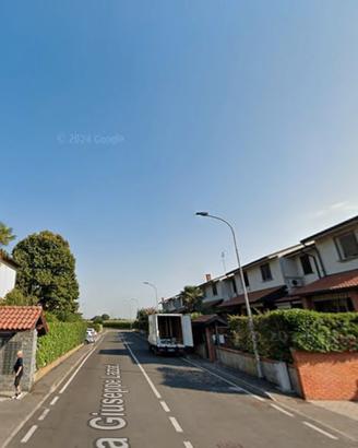 Monolocale arredato con giardino privato